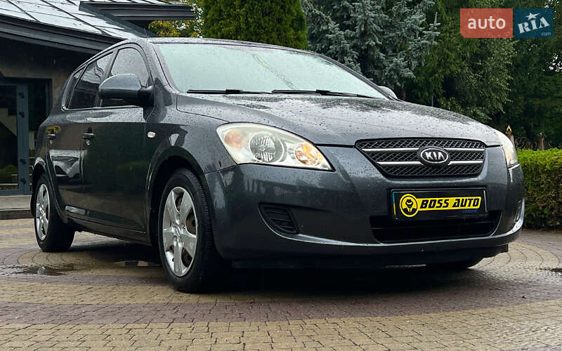 Хэтчбек Kia Ceed 2008 в Львове