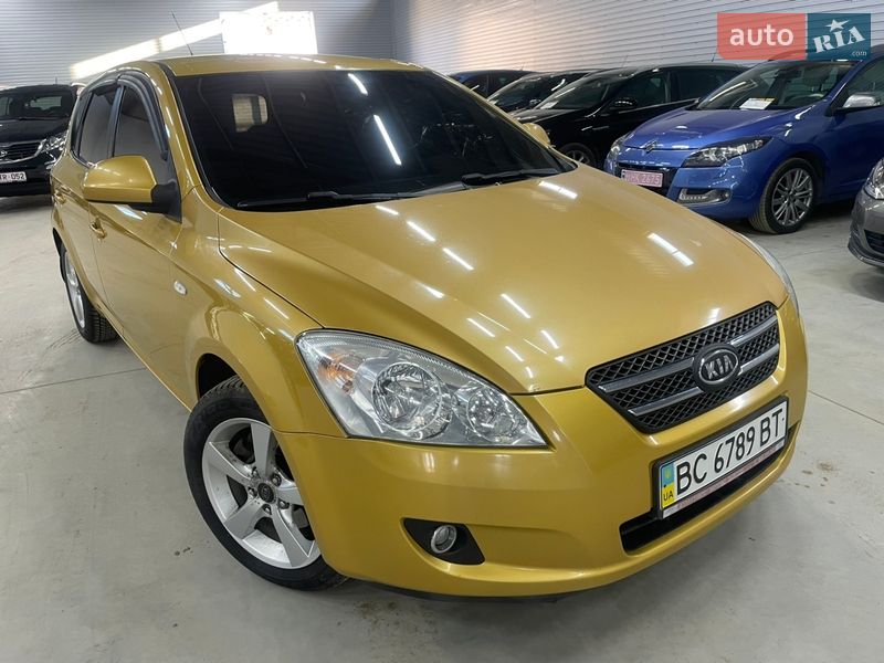 Хэтчбек Kia Ceed 2008 в Стрые