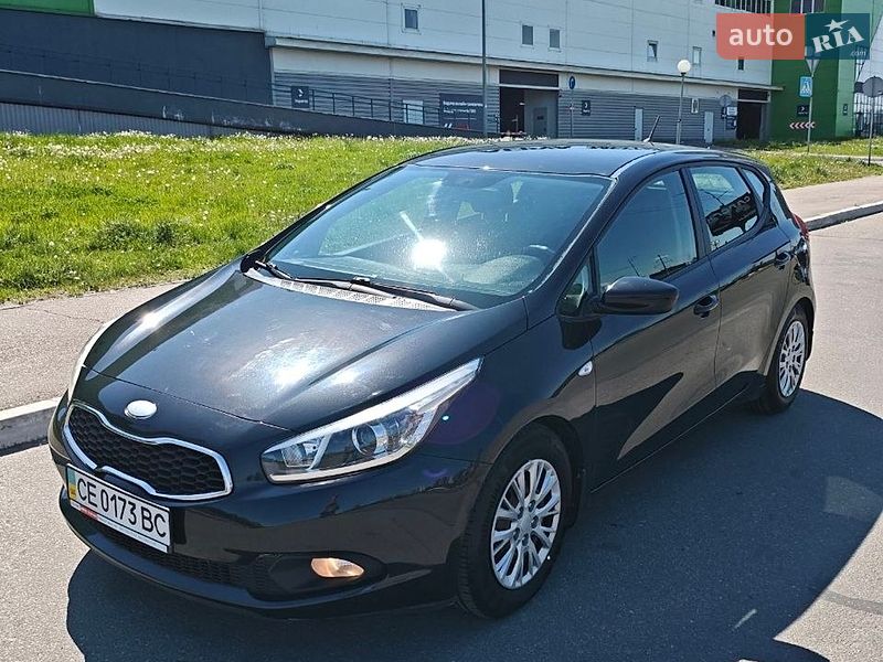 Хетчбек Kia Ceed 2012 в Радивиліві