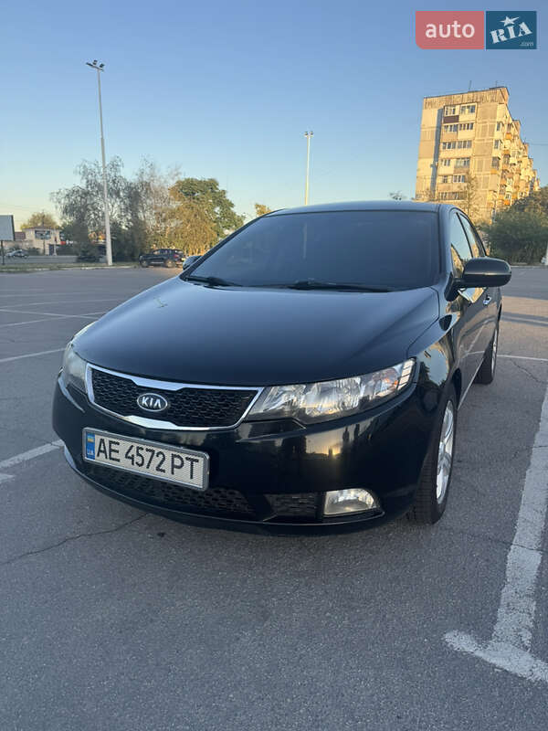 Седан Kia Cerato 2011 в Запорожье