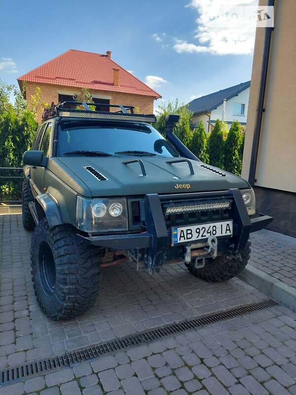 Внедорожник / Кроссовер Jeep Cherokee 1994 в Киеве