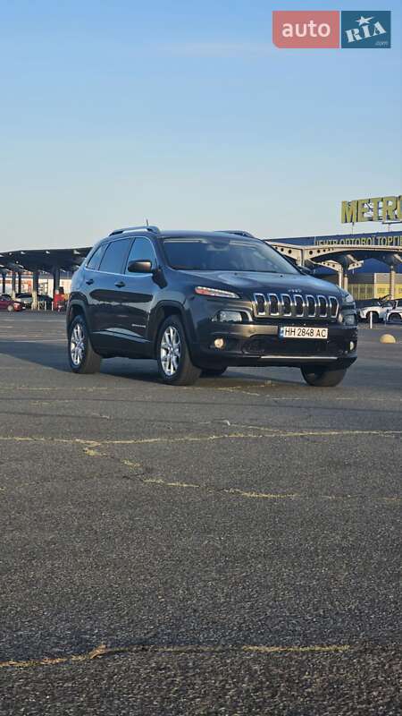 Внедорожник / Кроссовер Jeep Cherokee 2014 в Одессе Внедорожник / Кроссовер Jeep Cherokee 2014 в Одессе