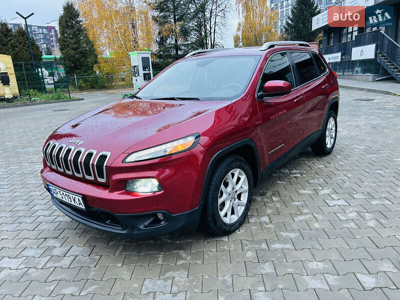 Внедорожник / Кроссовер Jeep Cherokee 2015 в Луцке