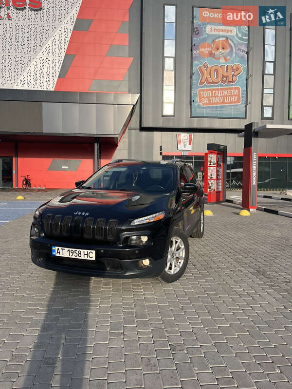 Внедорожник / Кроссовер Jeep Cherokee 2016 в Ивано-Франковске Внедорожник / Кроссовер Jeep Cherokee 2016 в Ивано-Франковске