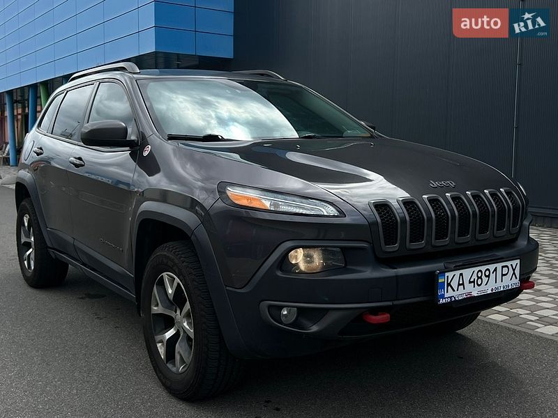 Внедорожник / Кроссовер Jeep Cherokee 2014 в Киеве