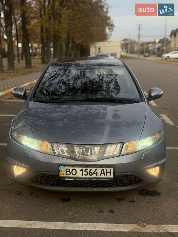 Хэтчбек Honda Civic 2007 в Киеве Хэтчбек Honda Civic 2007 в Киеве