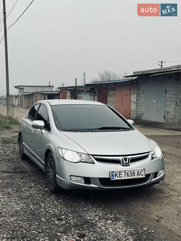 Седан Honda Civic 2006 в Кривом Роге