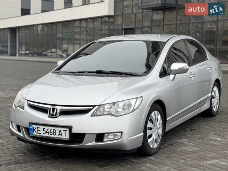 Седан Honda Civic 2008 в Днепре