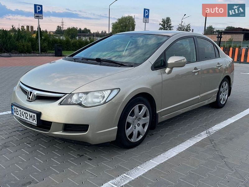 Седан Honda Civic 2008 в Виннице
