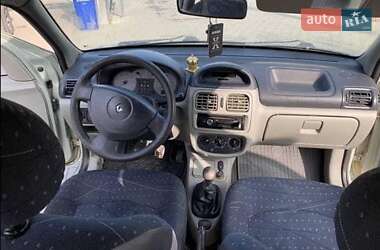 Седан Renault Clio Symbol 2002 в Косові