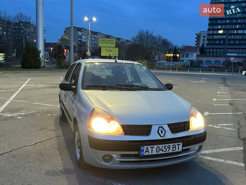 Седан Renault Clio Symbol 2004 в Івано-Франківську