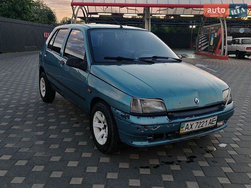 Хэтчбек Renault Clio 1995 в Полтаве