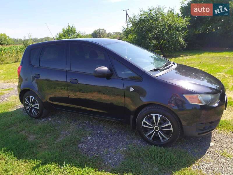 Хэтчбек Mitsubishi Colt 2008 в Полтаве Хэтчбек Mitsubishi Colt 2008 в Полтаве