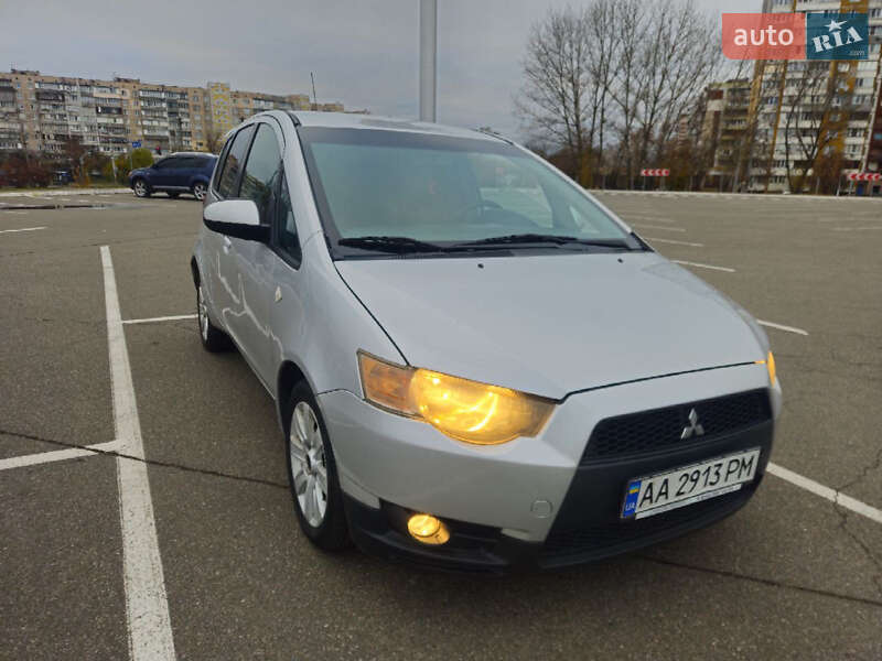 Хэтчбек Mitsubishi Colt 2009 в Бердичеве Хэтчбек Mitsubishi Colt 2009 в Бердичеве
