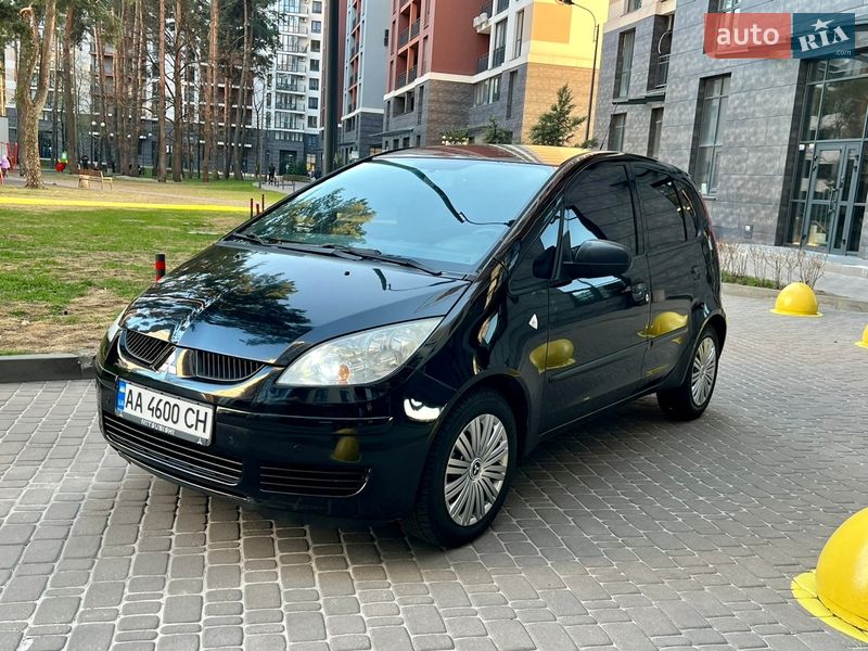 Хэтчбек Mitsubishi Colt 2007 в Киеве