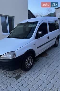 Минивэн Opel Combo 2003 в Турке