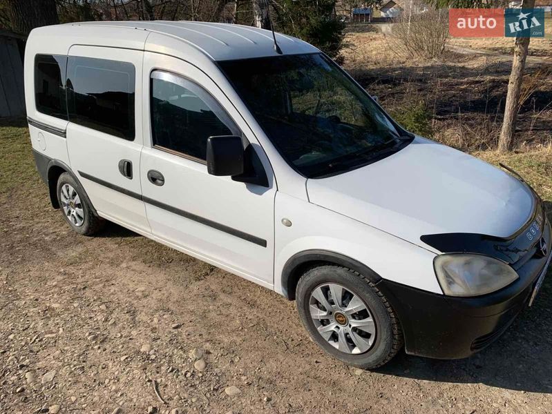 Минивэн Opel Combo 2005 в Коломые