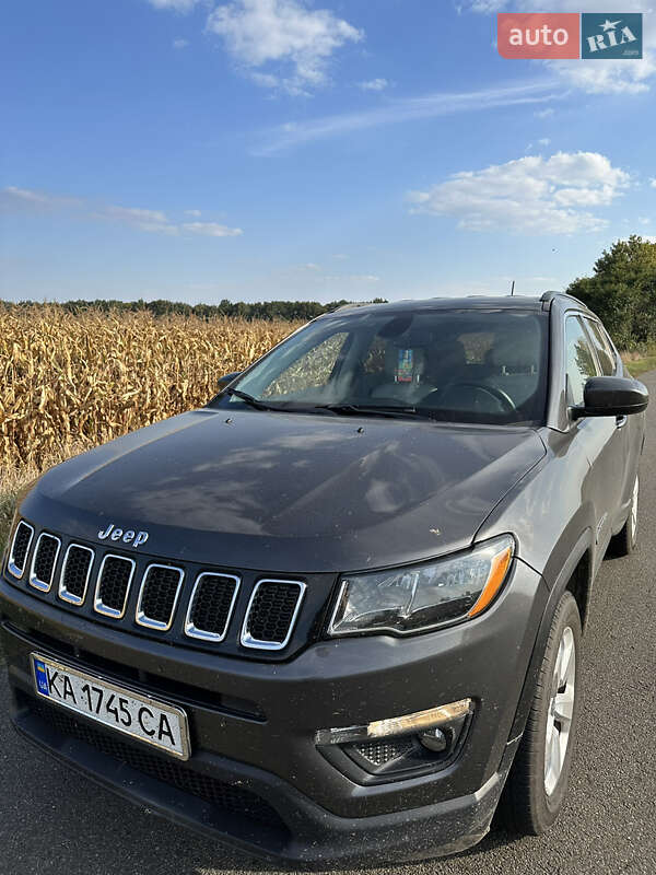 Внедорожник / Кроссовер Jeep Compass 2018 в Киеве