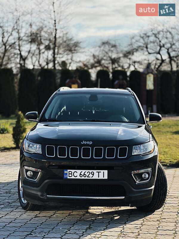 Внедорожник / Кроссовер Jeep Compass 2017 в Золочеве Внедорожник / Кроссовер Jeep Compass 2017 в Золочеве