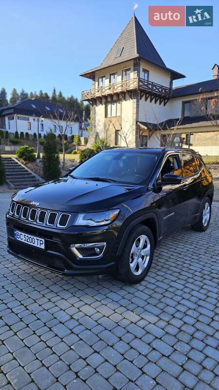 Внедорожник / Кроссовер Jeep Compass 2017 в Старом Самборе