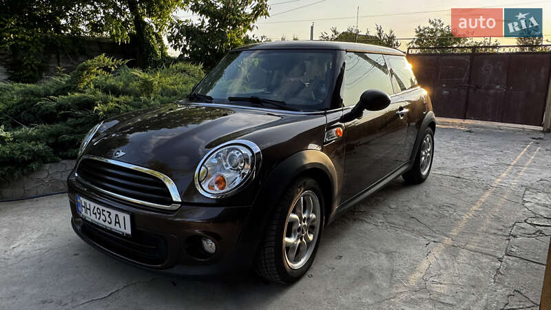 Хэтчбек MINI Cooper 2011 в Одессе