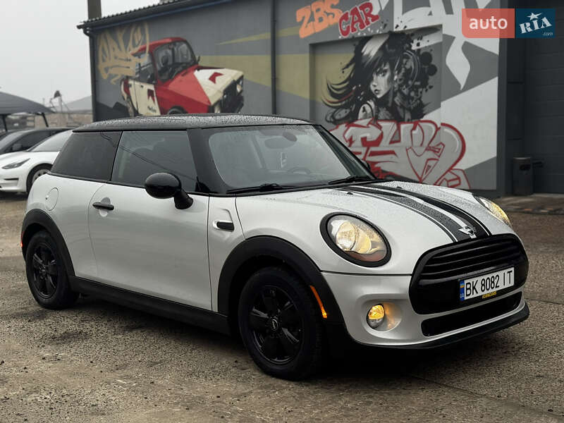 Хэтчбек MINI Cooper 2015 в Житомире