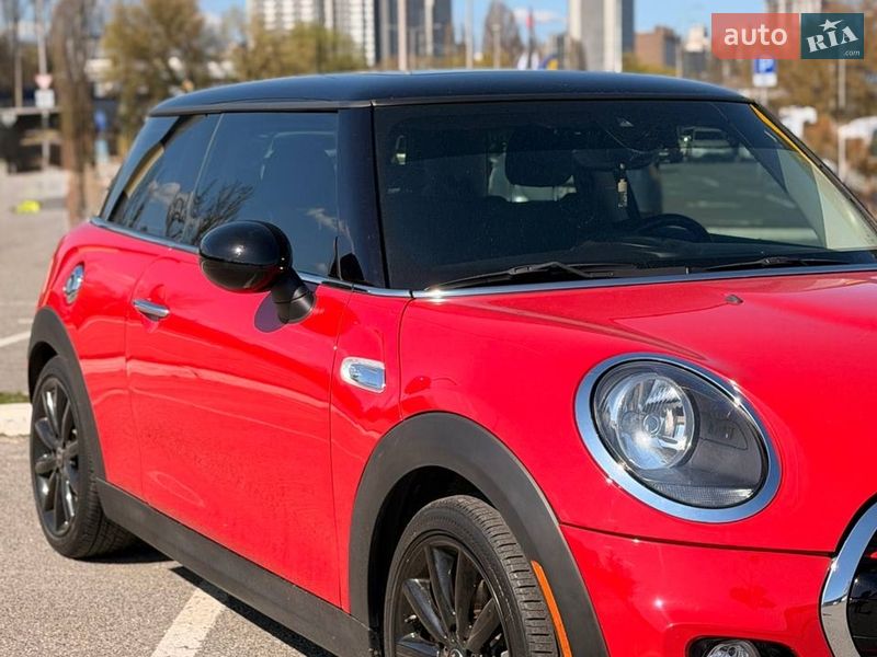 Хэтчбек MINI Cooper 2019 в Киеве