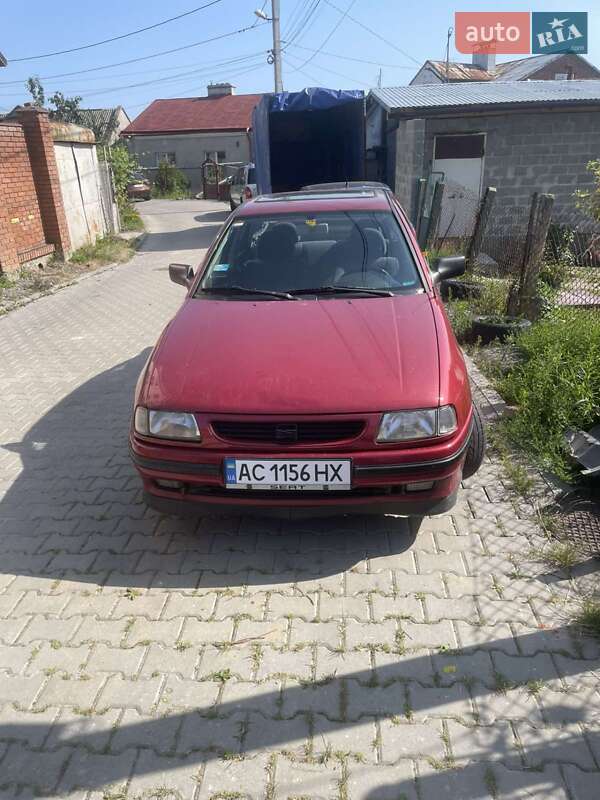 Седан SEAT Cordoba 1995 в Львові Седан SEAT Cordoba 1995 в Львові