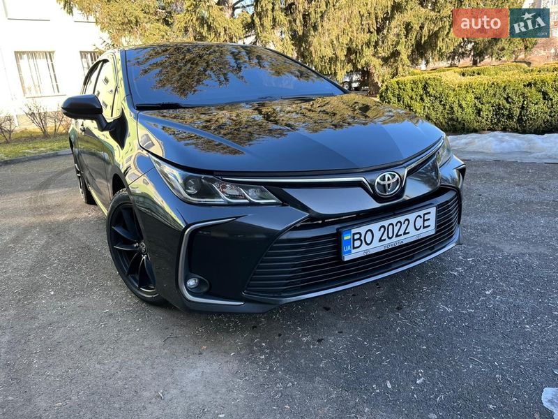 Седан Toyota Corolla 2019 в Тульчине Седан Toyota Corolla 2019 в Тульчине