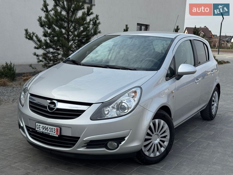 Хэтчбек Opel Corsa 2010 в Луцке Хэтчбек Opel Corsa 2010 в Луцке