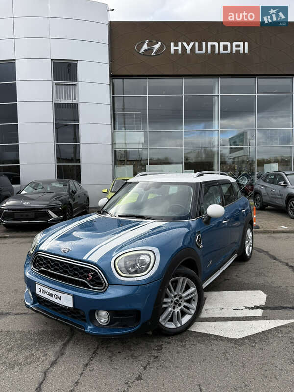Хэтчбек MINI Countryman 2019 в Киеве