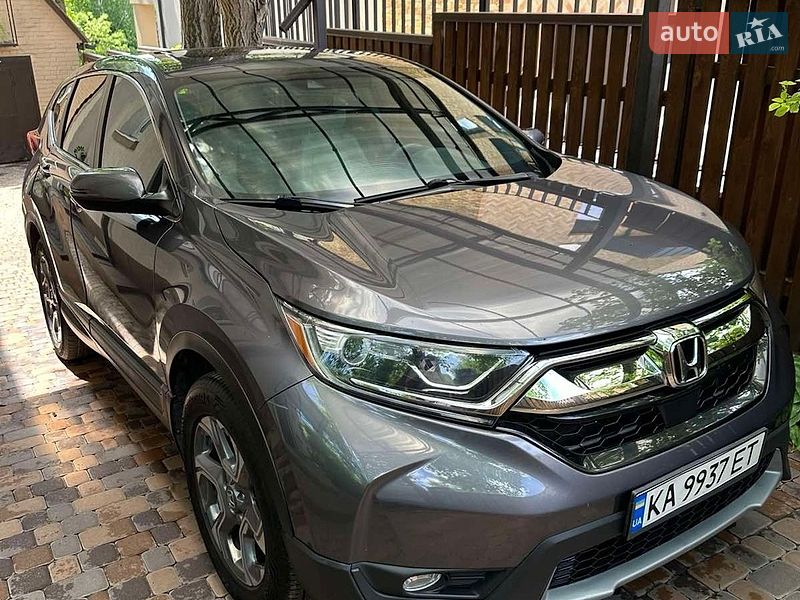 Внедорожник / Кроссовер Honda CR-V 2017 в Киеве