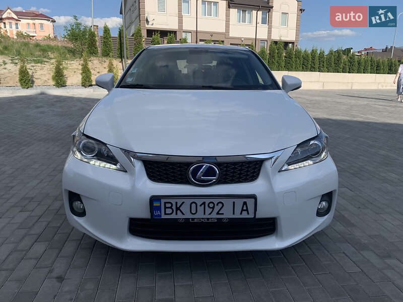 Хэтчбек Lexus CT 2011 в Ровно