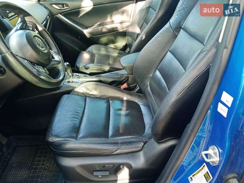 Внедорожник / Кроссовер Mazda CX-5 2012 в Хороле