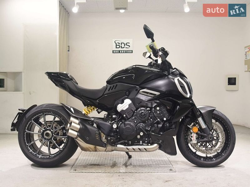 Мотоцикл Без обтекателей (Naked bike) Ducati Diavel V4 1158 2024 в Одессе