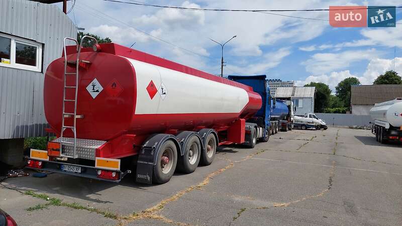 Цистерна полуприцеп Fruehauf DJD SA3 1994 в Белой Церкви Цистерна полуприцеп Fruehauf DJD SA3 1994 в Белой Церкви