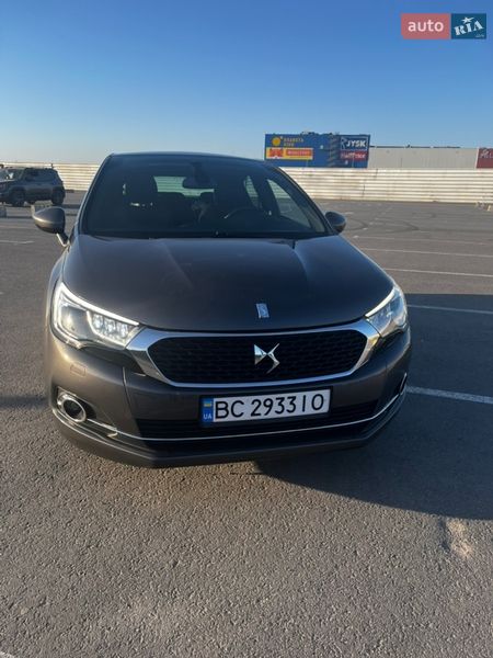 Хэтчбек Citroen DS4 2017 в Львове Хэтчбек Citroen DS4 2017 в Львове