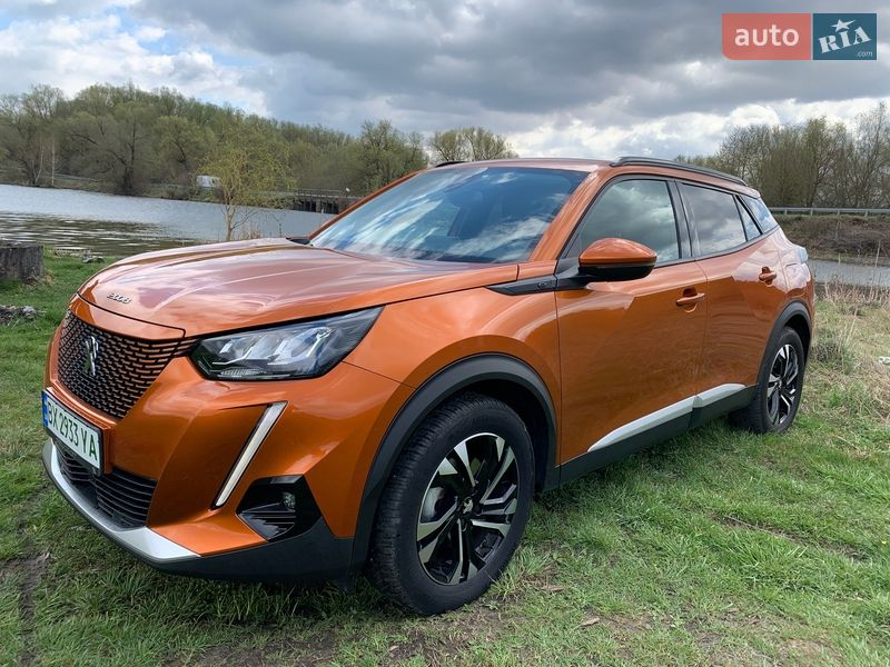 Внедорожник / Кроссовер Peugeot e-2008 2021 в Городке