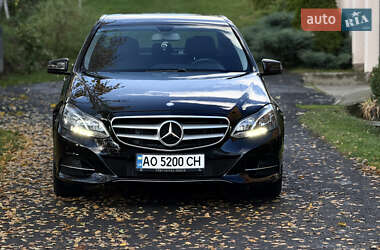 Седан Mercedes-Benz E-Class 2015 в Иршаве