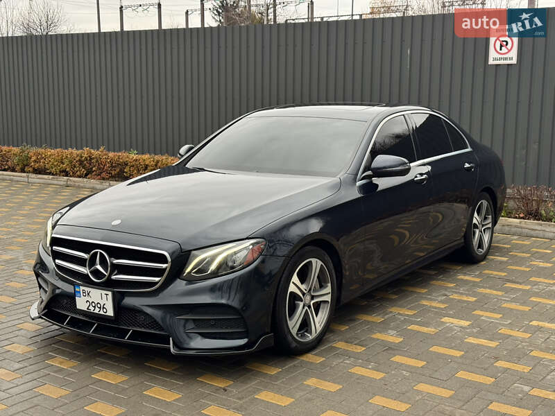 Седан Mercedes-Benz E-Class 2016 в Виннице Седан Mercedes-Benz E-Class 2016 в Виннице