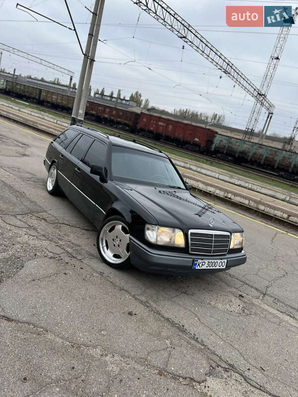 Универсал Mercedes-Benz E-Class 1995 в Днепре
