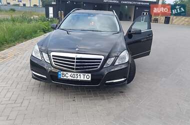 Універсал Mercedes-Benz E-Class 2011 в Сокалі