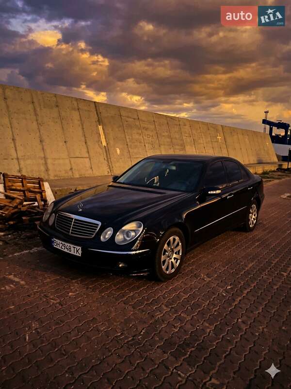 Седан Mercedes-Benz E-Class 2005 в Одессе