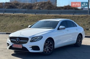 Седан Mercedes-Benz E-Class 2017 в Києві