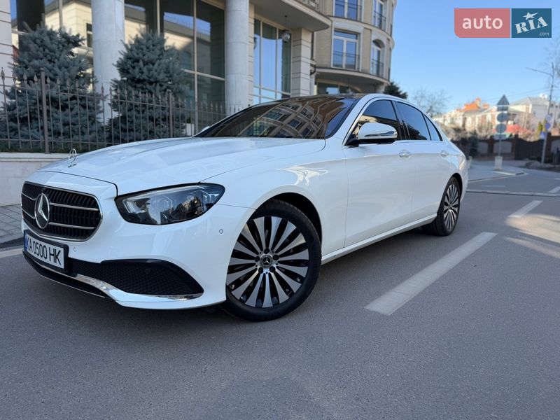 Седан Mercedes-Benz E-Class 2021 в Києві