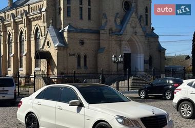 Седан Mercedes-Benz E-Class 2011 в Луцьку