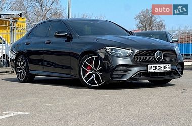 Седан Mercedes-Benz E-Class 2021 в Києві