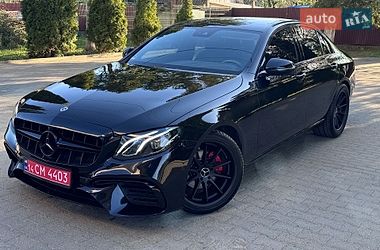 Седан Mercedes-Benz E-Class 2017 в Чернівцях