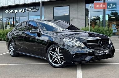 Седан Mercedes-Benz E-Class 2015 в Києві