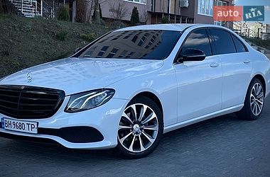 Седан Mercedes-Benz E-Class 2016 в Южному